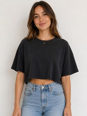 Zara Black Cropped Short Sleeve Tee